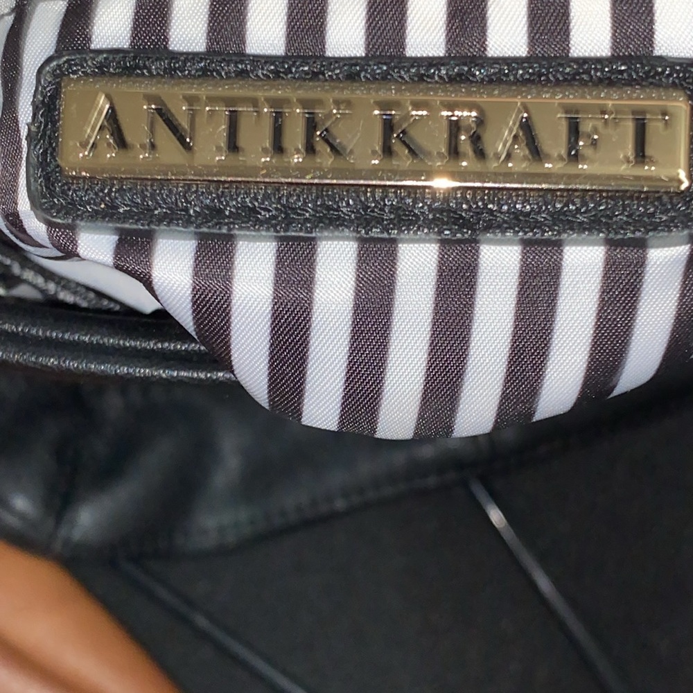 ANTIK KRAFT Elegant Black Crossbody Bag ZIP AROUND ADJ STRAP GOLD HARDWEAR CLEAN - Picture 7 of 16